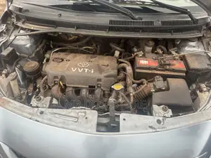 Toyota Belta 2012 Blue