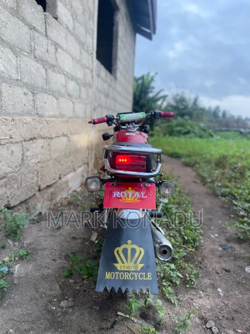 Royal RY125 2025 Red