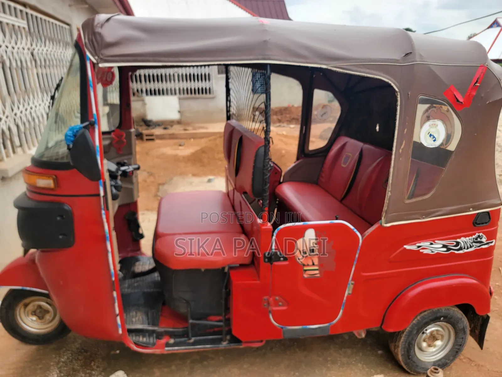 Bajaj Avenger 150 Street 2025 Red