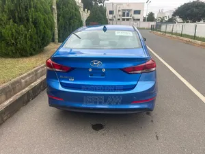 Hyundai Elantra 2017 Blue