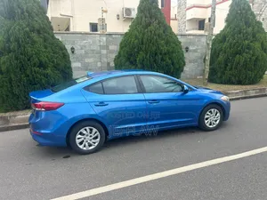 Hyundai Elantra 2017 Blue