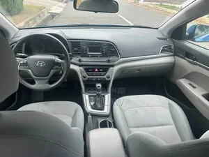 Hyundai Elantra 2017 Blue
