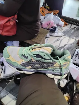 ASICS GEL-NYC Green Casual Sneakers