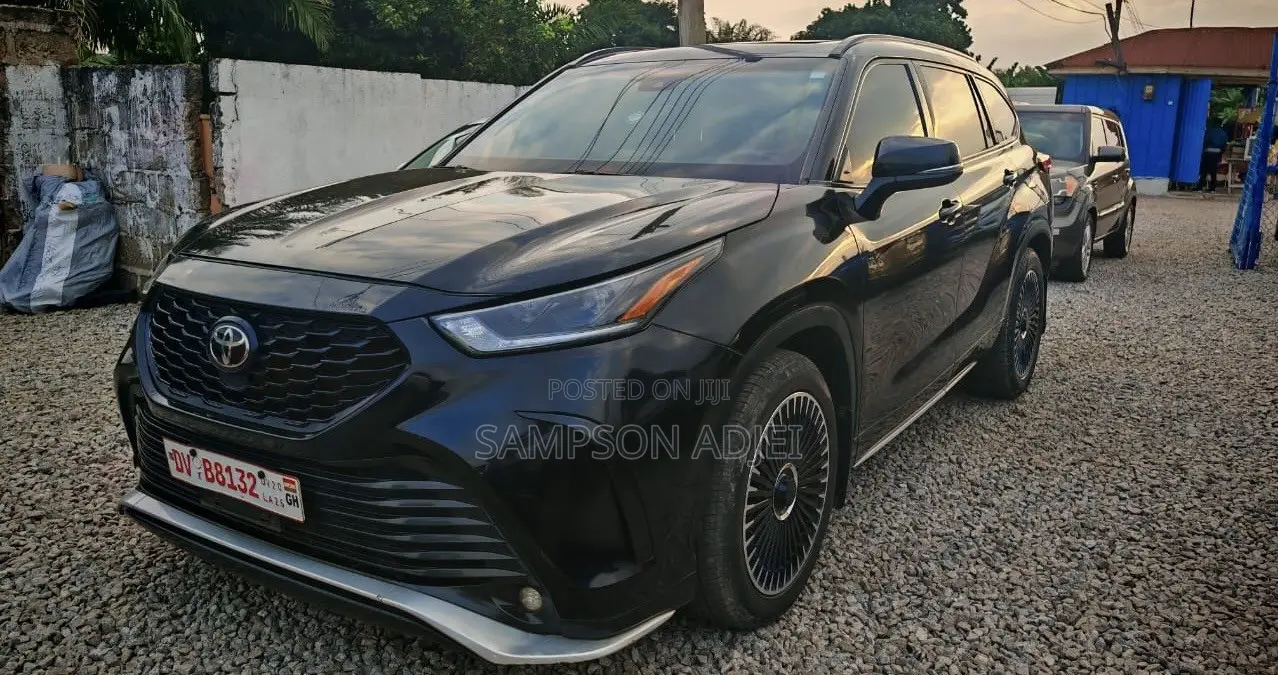 Toyota Highlander 2022 Black