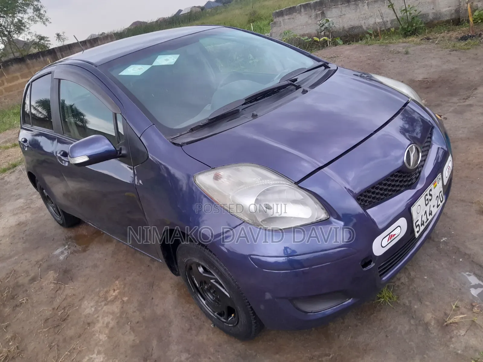 Toyota Vitz 2010 Blue