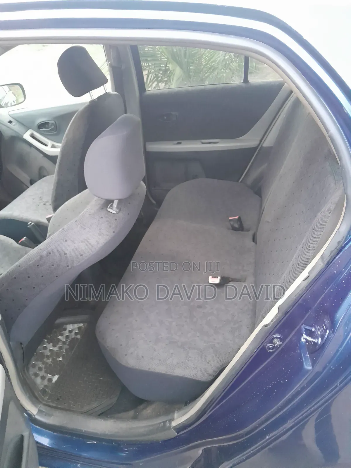 Toyota Vitz 2010 Blue