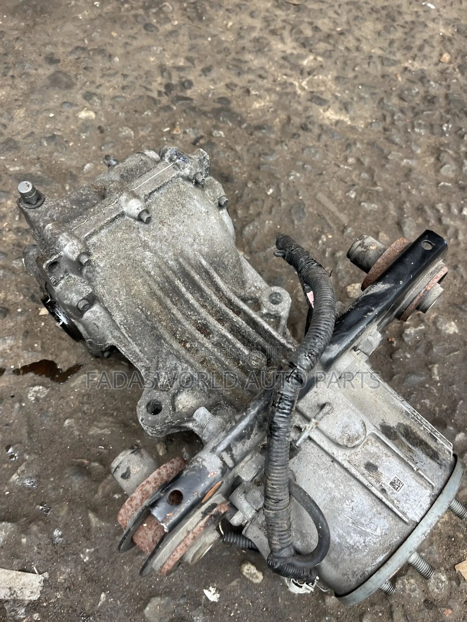 Nissan Rogue 2019 Back Axle