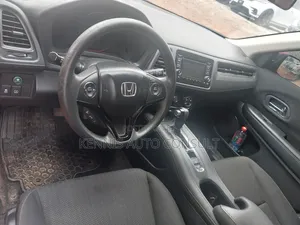 Honda HR-V 4dr SUV (1.5L 4cyl CVT) 2016 Red