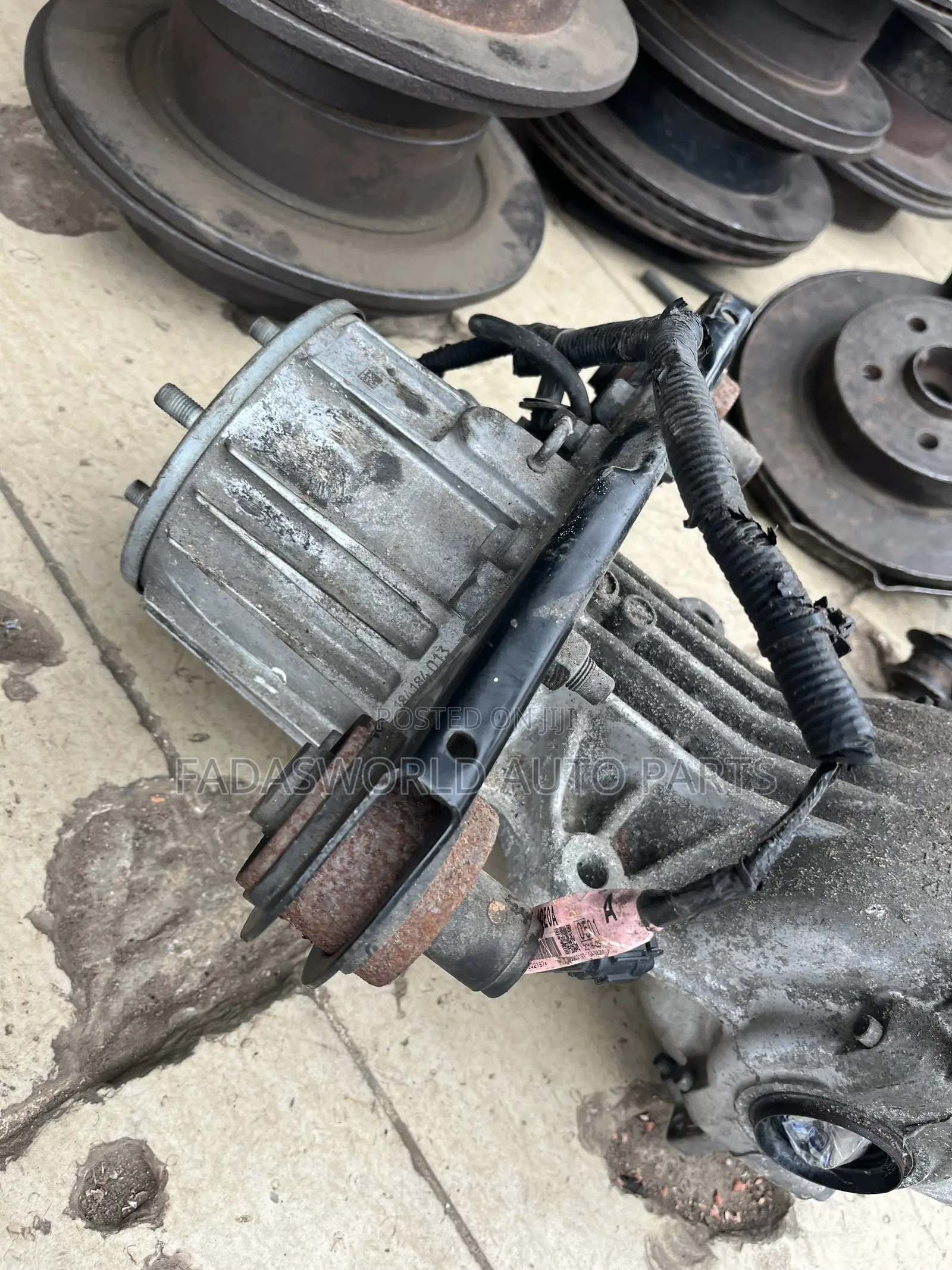 Nissan Rogue 2019 Back Axle