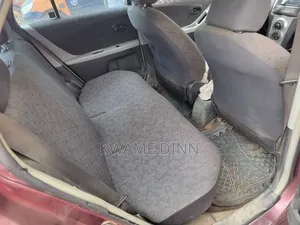 Toyota Vitz 2010 Red