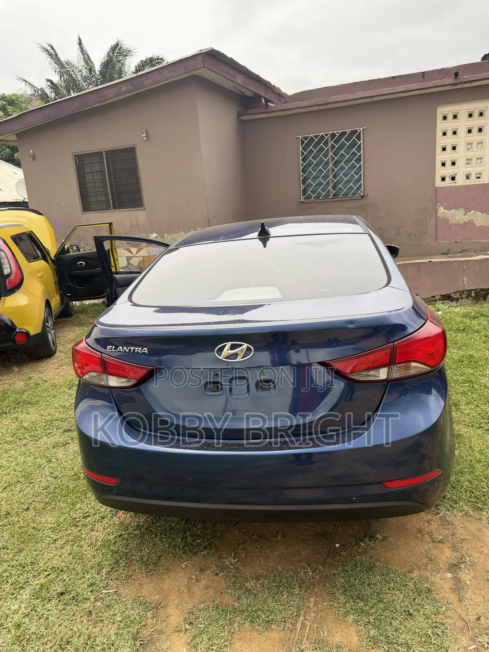 Hyundai Elantra 2016 Blue