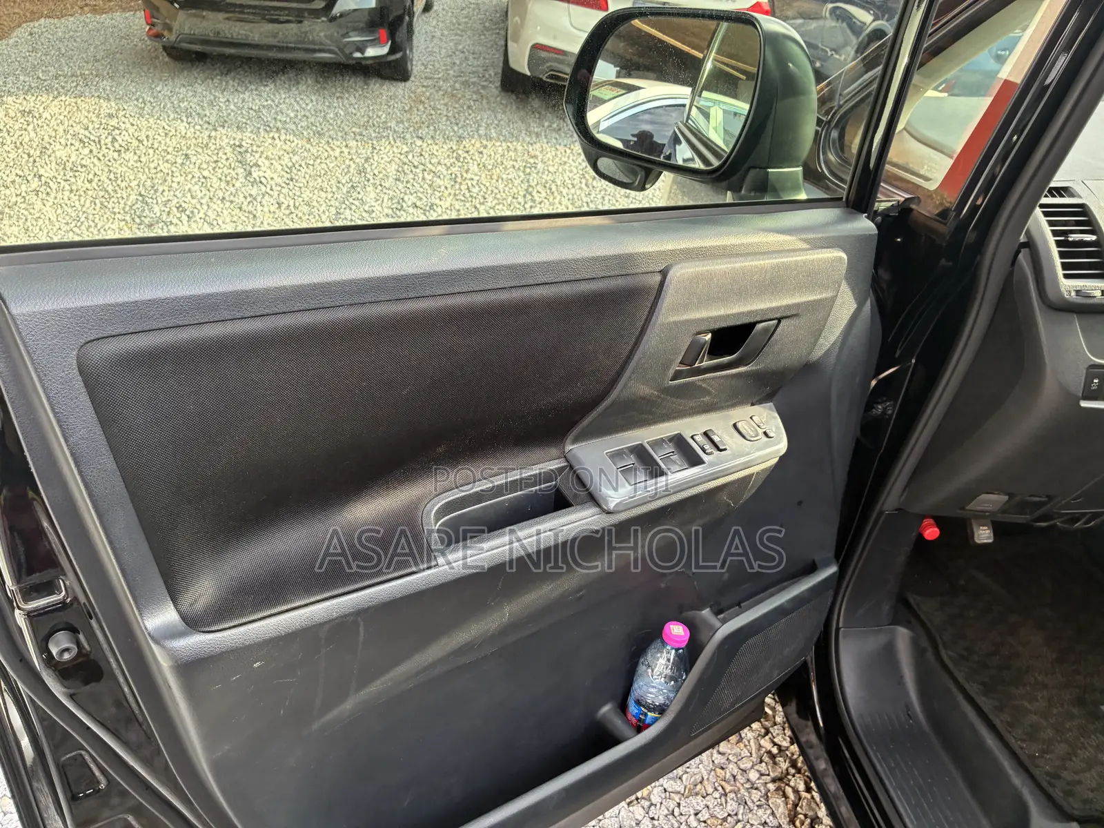 Toyota Voxy 2013 Black