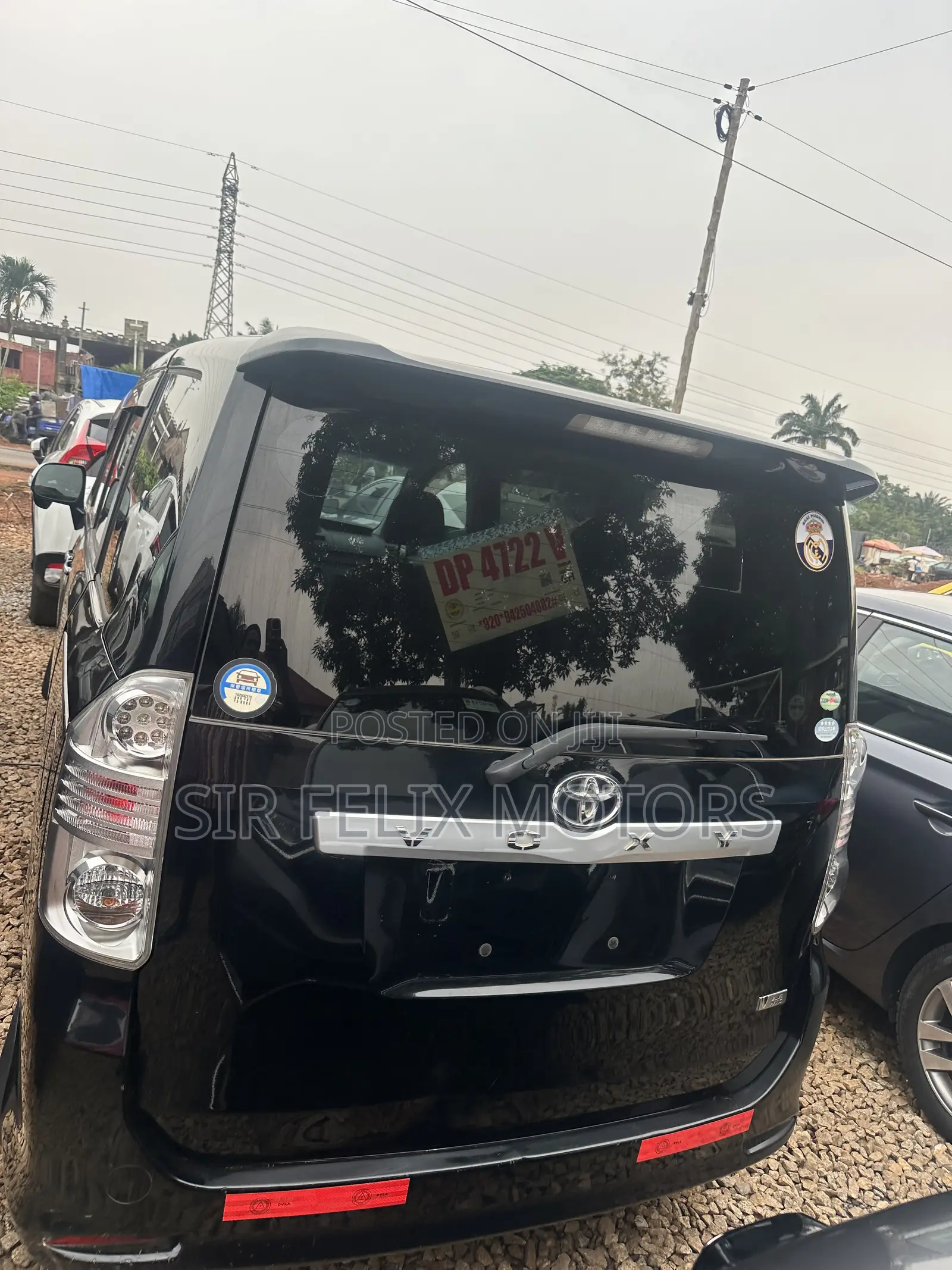Toyota Voxy X L Edition 2WD 8-Seater 2013 Black