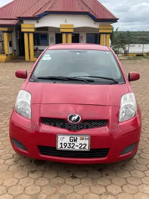 Toyota Vitz 1.5 FWD 5dr 2010 Red