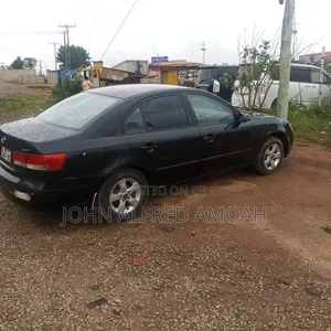Hyundai Sonata 2010 Black