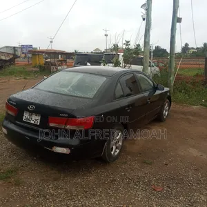 Hyundai Sonata 2010 Black