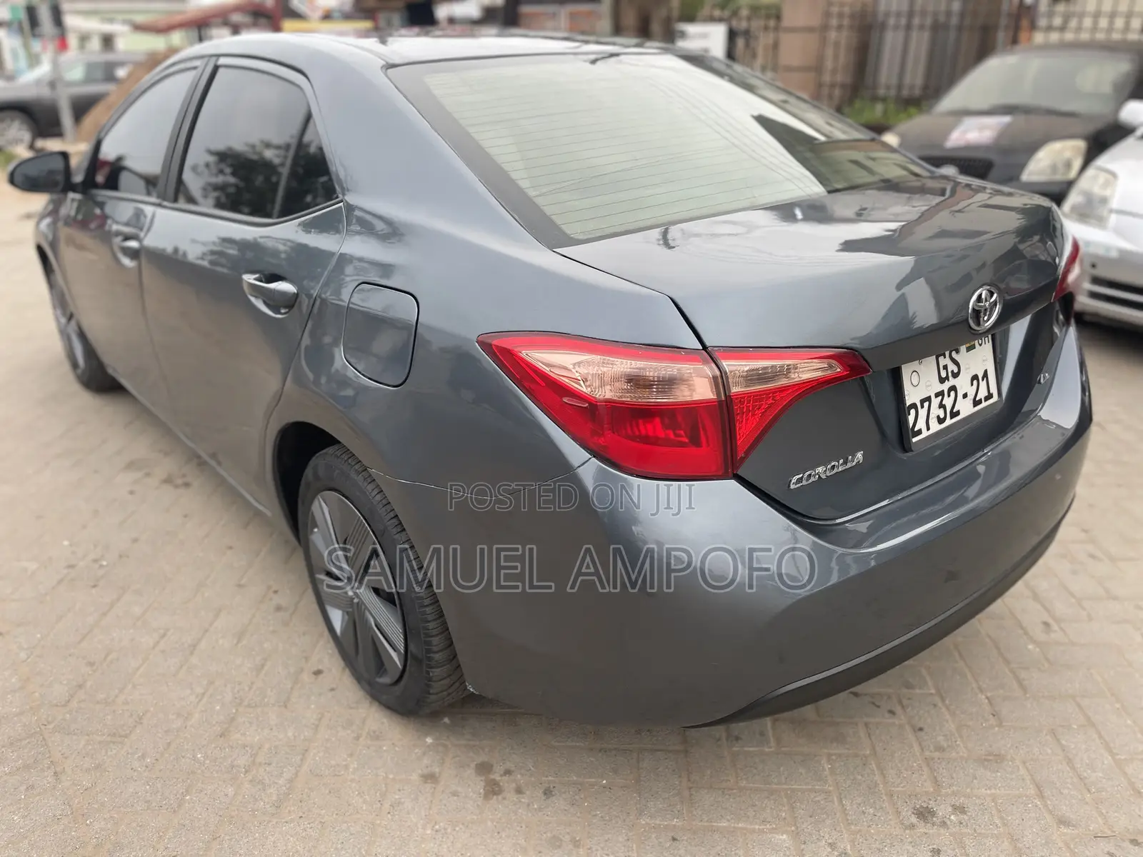 Toyota Corolla LE 4dr Sedan (1.8L 4cyl CVT) 2017 Gray
