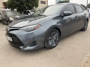 Toyota Corolla LE 4dr Sedan (1.8L 4cyl CVT) 2017 Gray