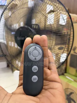 18” Solar Rechargeable Fan With LED Bulbs