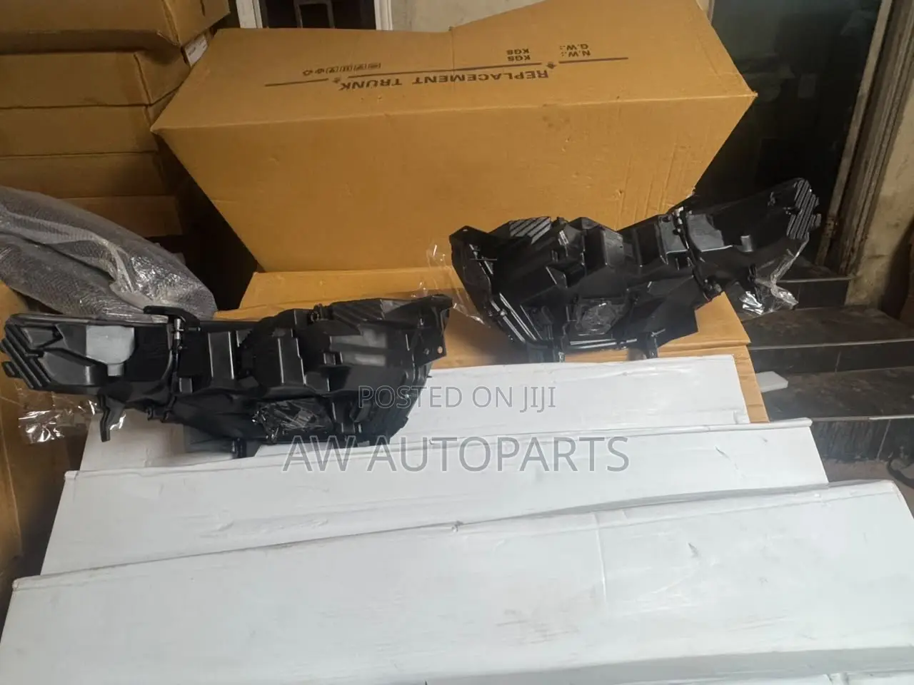 Ford Explorer 2020 Head Lamp. Pair