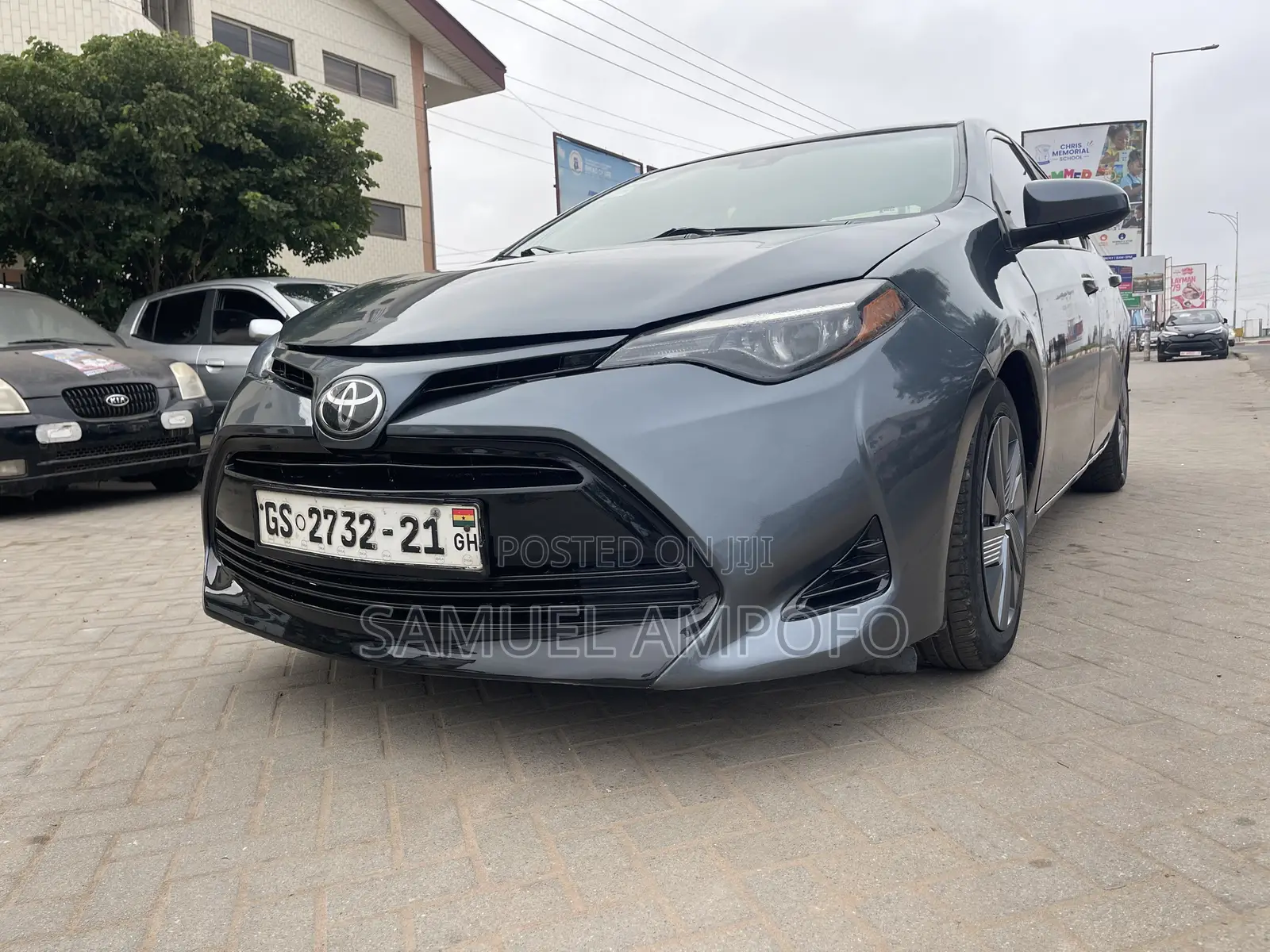 Toyota Corolla LE 4dr Sedan (1.8L 4cyl CVT) 2017 Gray