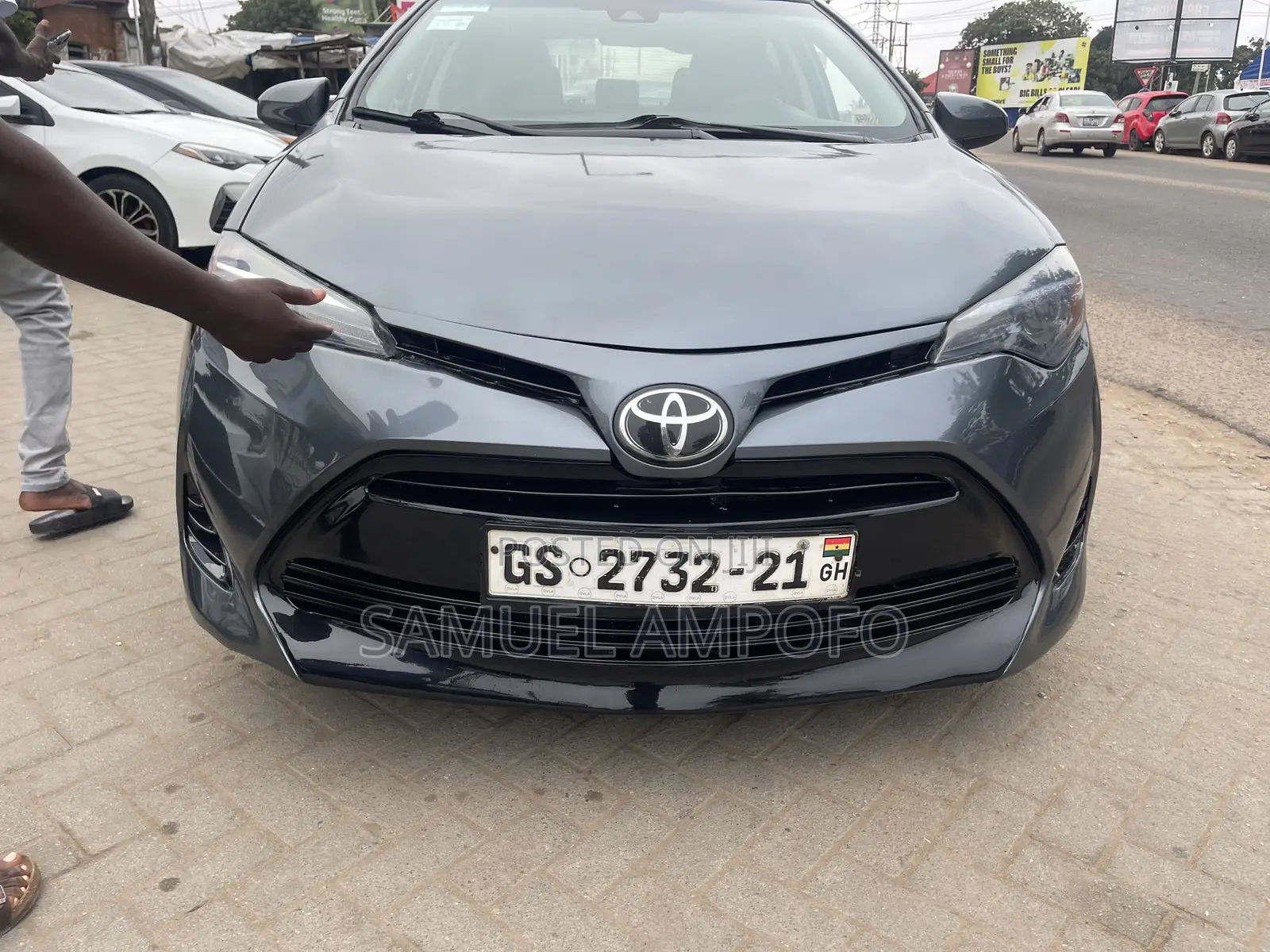 Toyota Corolla LE 4dr Sedan (1.8L 4cyl CVT) 2017 Gray