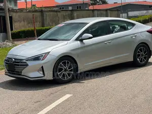 Hyundai Elantra SEL 2019 Silver