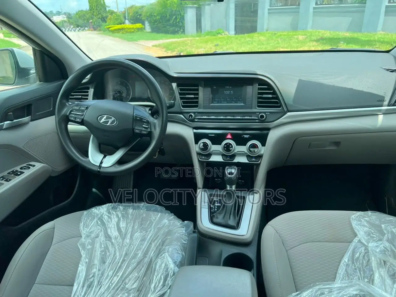 Hyundai Elantra SEL 2019 Silver