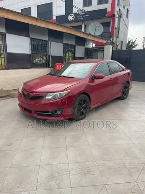 Toyota Camry SE 4dr Sedan (2.5L 4cyl 6A) 2012 Red