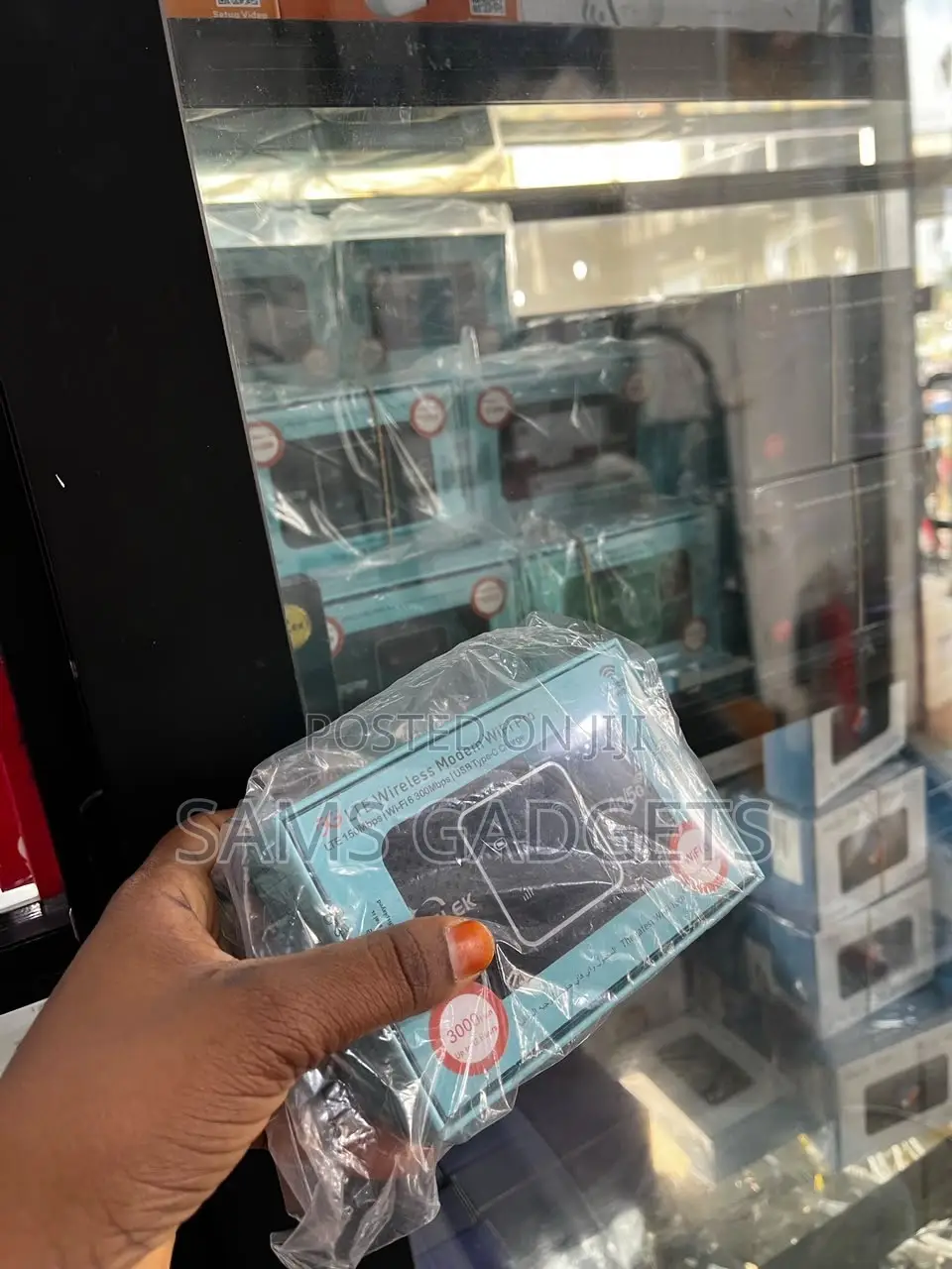 High-Speed Mobile WiFi Router
