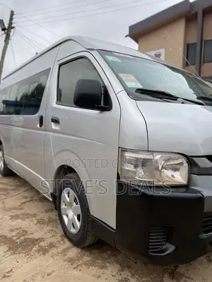 Toyota Grand HiAce 2002 Silver