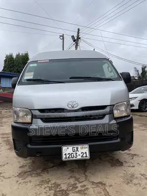 Toyota Grand HiAce 2002 Silver