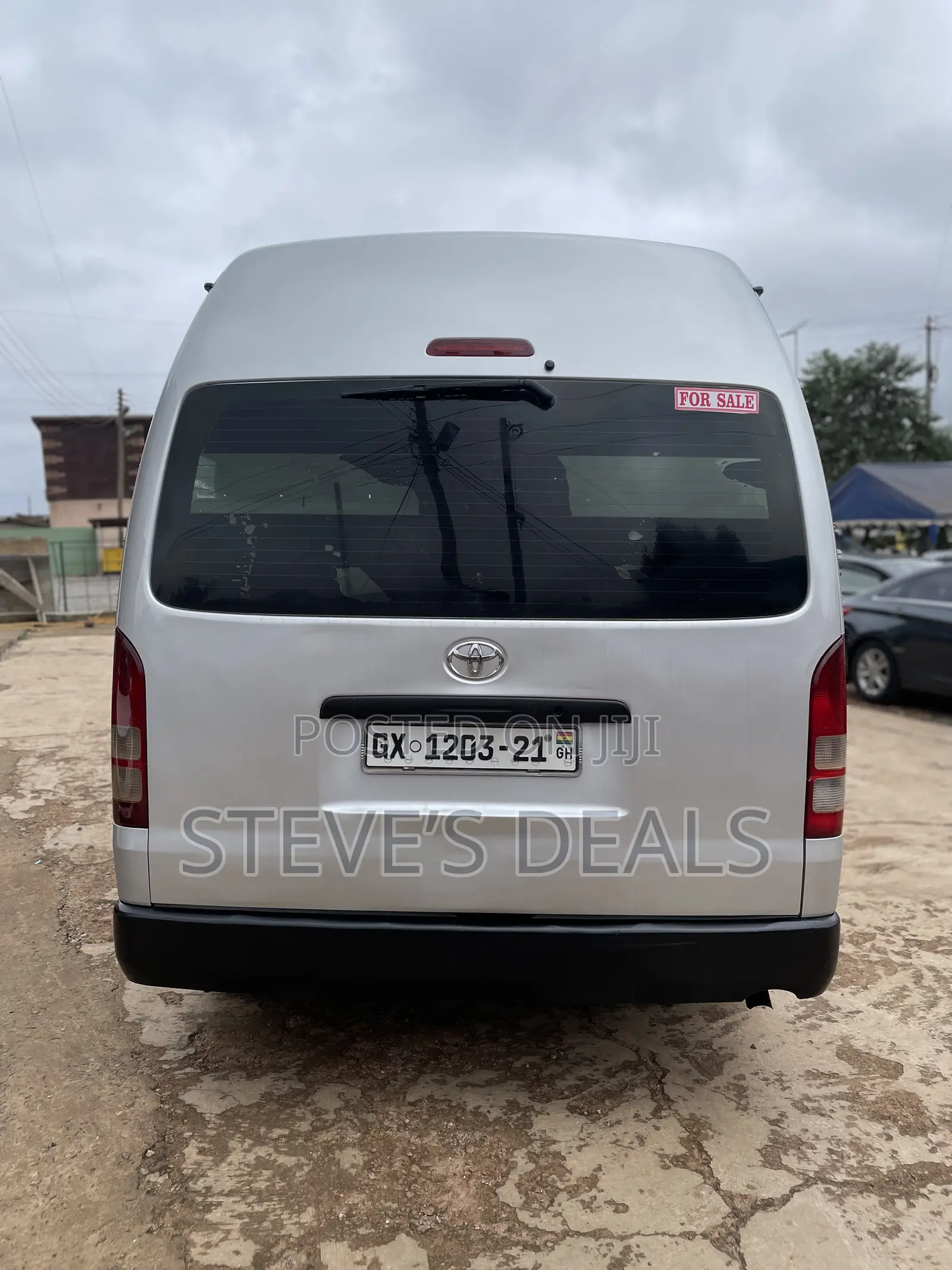 Toyota Grand HiAce 2002 Silver