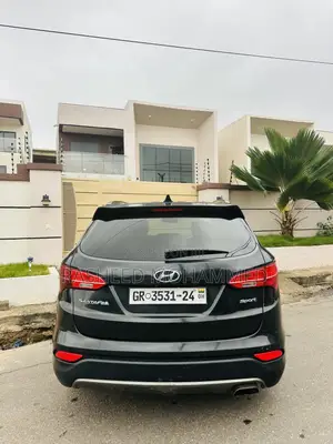 Hyundai Santa Fe 2015 Black