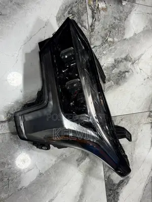 Toyota Tundra 2024 Headlight