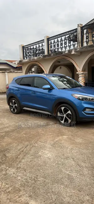 Hyundai Tucson Hybrid 2022 Blue