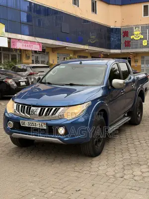 Mitsubishi L200 2016 Blue