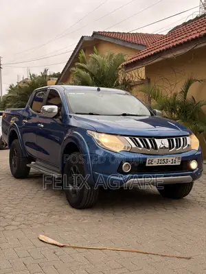 Mitsubishi L200 2016 Blue