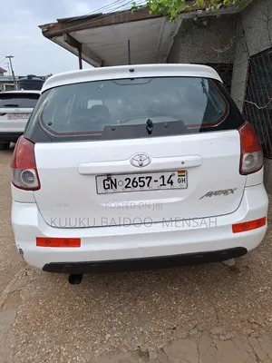 Toyota Matrix 2003 White