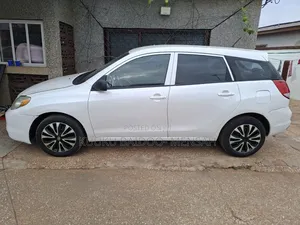 Toyota Matrix 2003 White