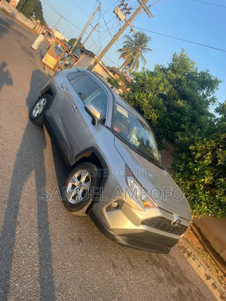 Toyota RAV4 Limited FWD 2020 Gray