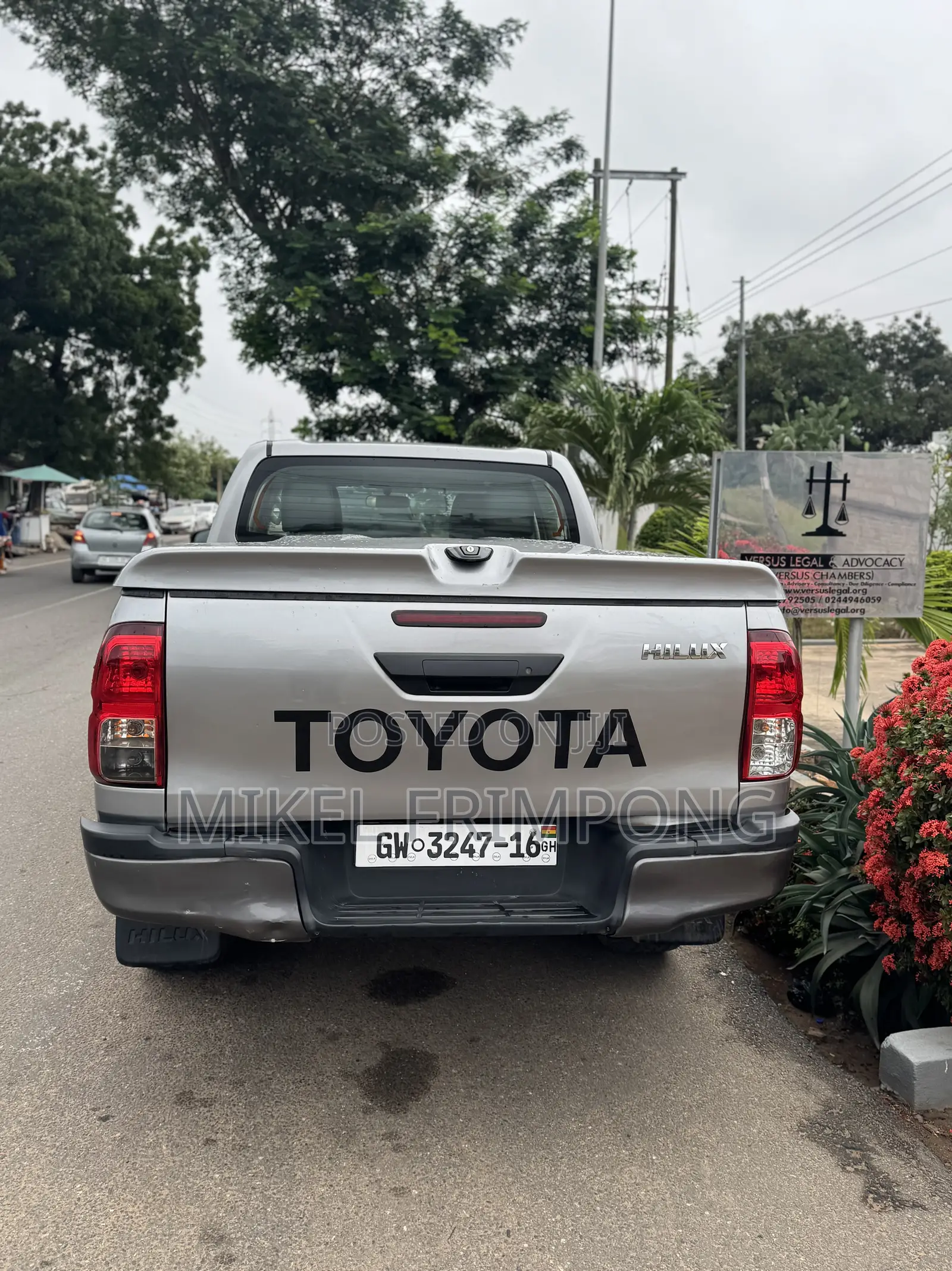 Toyota Hilux Revo Double Cab Petrol 2.7 AWD 2016 Gray