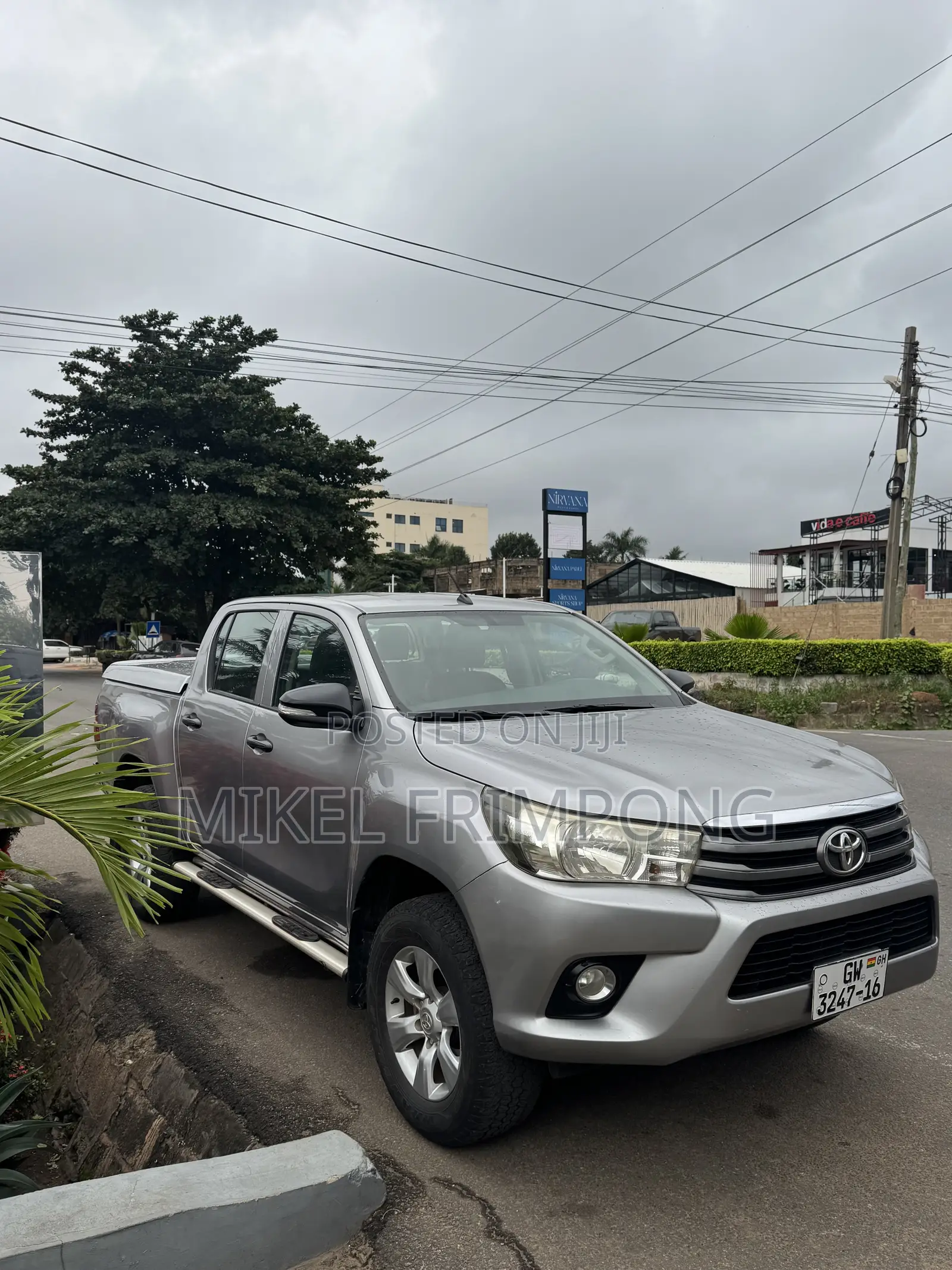 Toyota Hilux Revo Double Cab Petrol 2.7 AWD 2016 Gray