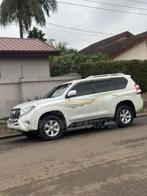Toyota Land Cruiser Prado 2.7 2017 White