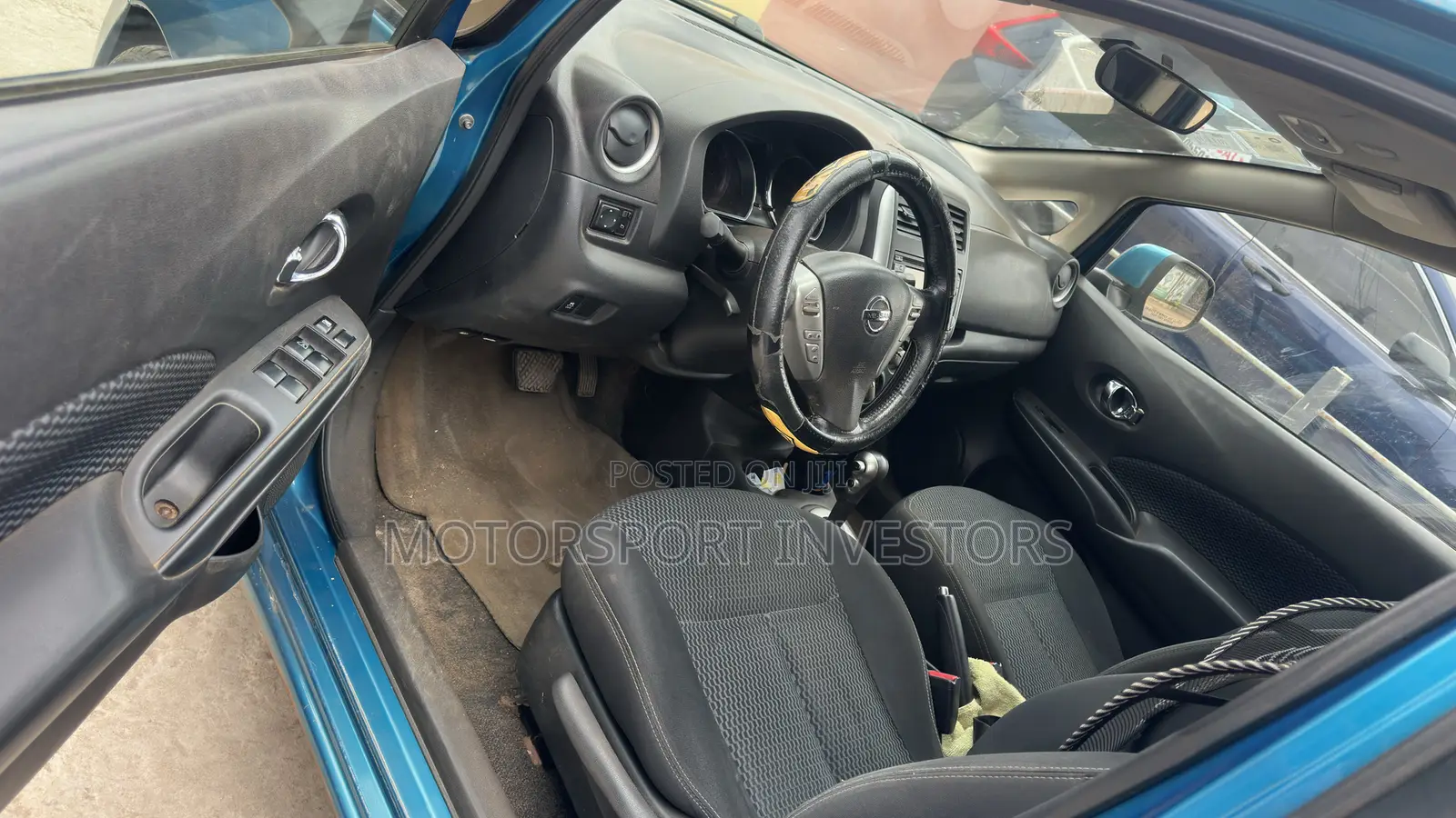 Nissan Versa 1.6 SL 2016 Blue