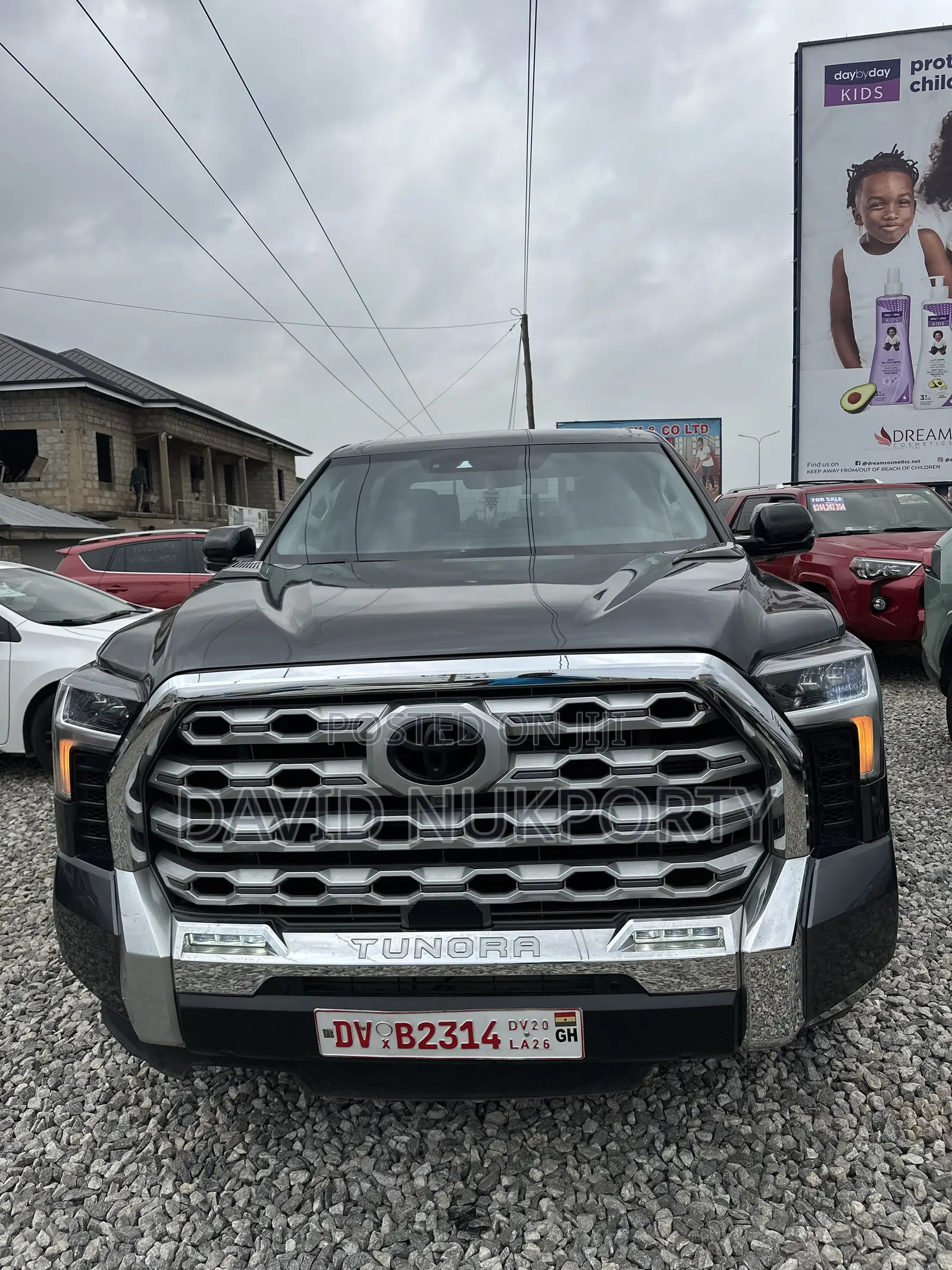 Toyota Tundra Hybrid 2024 Gray