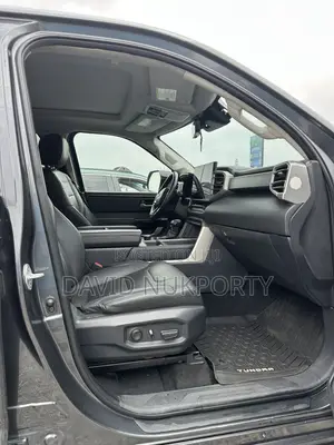 Toyota Tundra Hybrid 2024 Gray