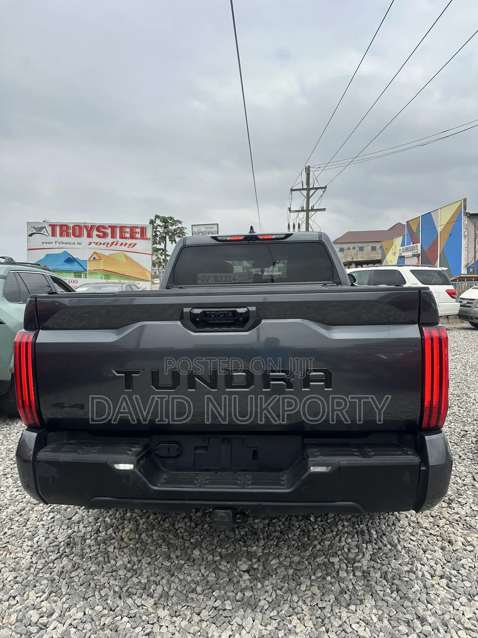 Toyota Tundra Hybrid 2024 Gray
