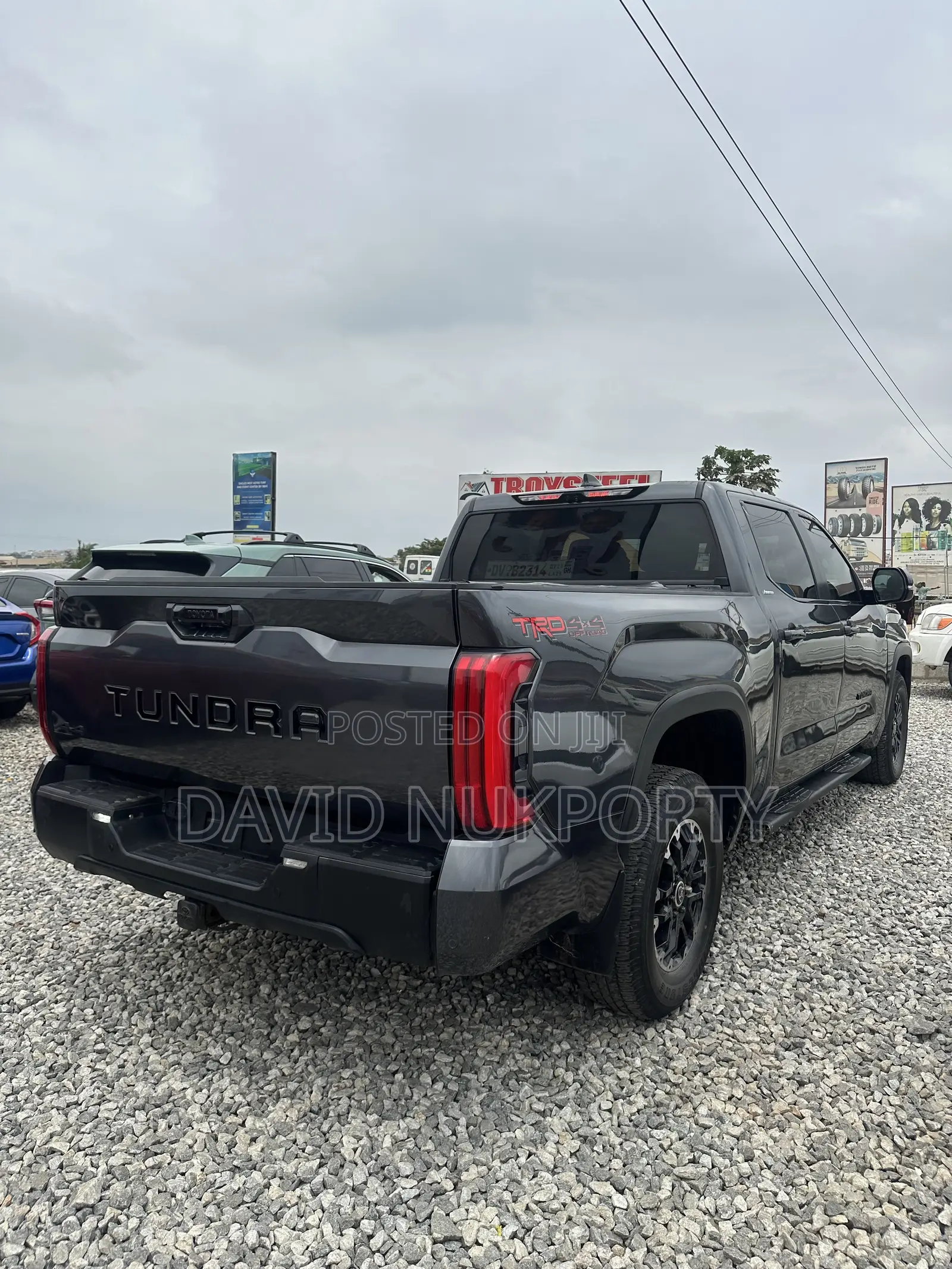 Toyota Tundra Hybrid 2024 Gray