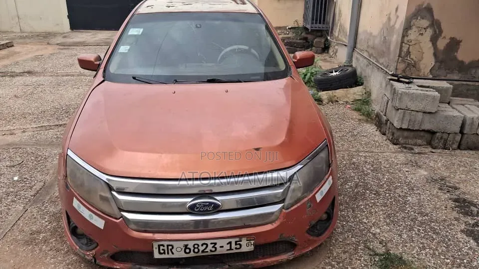 Ford Fusion 2011 Orange